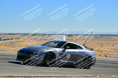 media/Oct-18-2025-Extreme Speed (Sat) [[d6d7e1fef1]]/Group 3 Purple/Session 2 (Turn 3)/